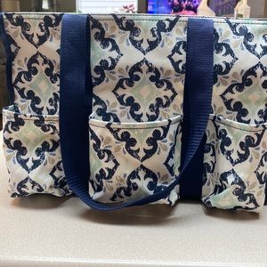 Thirty-one zip top organizing tote